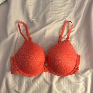 VS/ PINK push-up bra